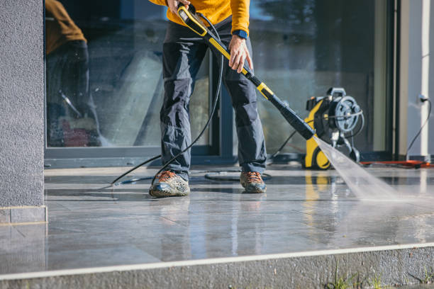 Why Choose Our Certified Pressure Washing Experts for Your Project Needs in Arcadia, IN?